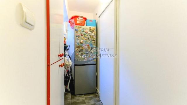 Stan, Dvoiposoban, Prodaja, 44m2, Trg Nikole Pašića, Stari grad, Dečanska