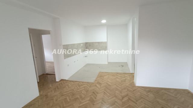 Stan, Trosoban, Prodaja, 64m2, Bulevar Oslobodjenja, Novi Sad, Novi Sad