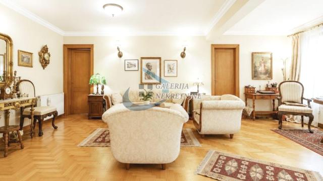 Kuća, Prodaja, 300m2, Dušanovac, Voždovac, Svete Simića
