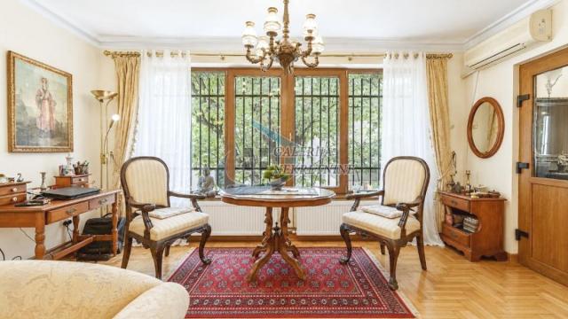 Kuća, Prodaja, 300m2, Dušanovac, Voždovac, Svete Simića