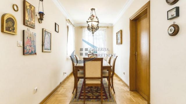 Kuća, Prodaja, 300m2, Dušanovac, Voždovac, Svete Simića