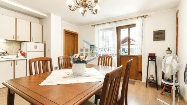 Kuća, Prodaja, 300m2, Dušanovac, Voždovac, Svete Simića