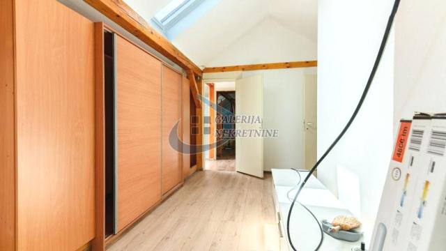 Kuća, Prodaja, 300m2, Dušanovac, Voždovac, Svete Simića