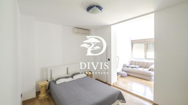 Kuća, četvorosoban, Izdavanje, 450m2, Kneza Višeslava