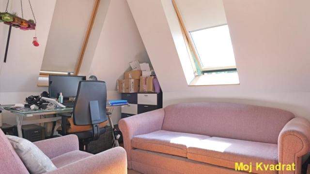 Stan, četvorosoban, Prodaja, 102m2, Darvinova pošta, Voždovac, Kumodraška