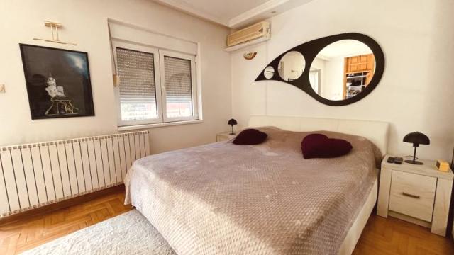 Stan, Trosoban, Izdavanje, 140m2, Jablanička