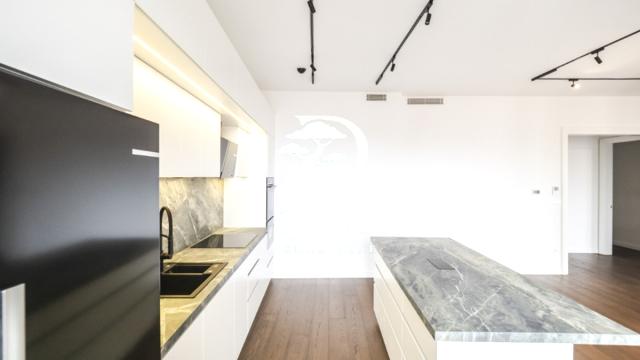 Stan, četvorosoban, Izdavanje, 150m2, Koste Stojanovića