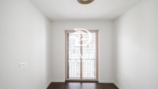 Stan, četvorosoban, Izdavanje, 150m2, Koste Stojanovića