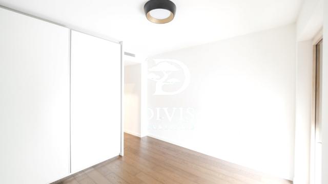 Stan, četvorosoban, Izdavanje, 150m2, Koste Stojanovića