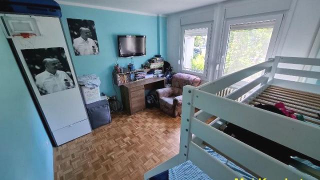 Stan, Troiposoban, Prodaja, 73m2, Blok 34 (Carina - Studentski grad), Novi Beograd, Bulevar Zorana Đinđića