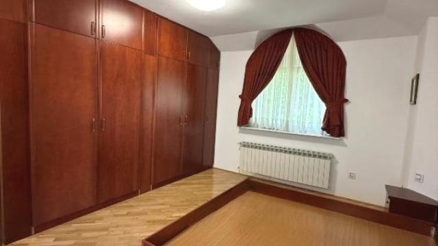 Kuća, Izdavanje, 312m2, FON - Bilećka, Voždovac, Bulevar oslobođenja