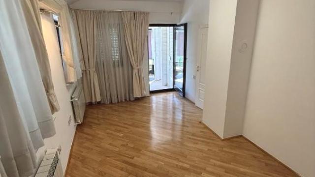 Kuća, Izdavanje, 312m2, FON - Bilećka, Voždovac, Bulevar oslobođenja