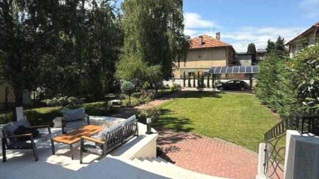 Kuća, Izdavanje, 312m2, FON - Bilećka, Voždovac, Bulevar oslobođenja