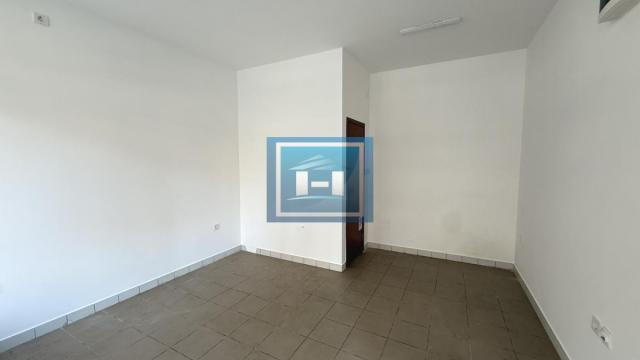 Poslovni prostor, Izdavanje, 16m2, Centar, Gradska lokacija, Jagodina