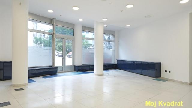 Poslovni prostor, Izdavanje, 200m2, Savski trg - Pristanište, Savski venac, Karađorđeva