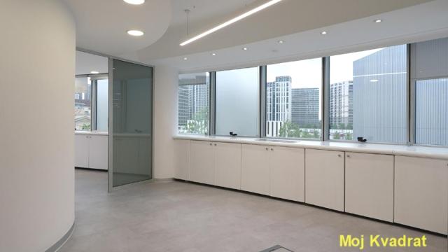 Poslovni prostor, Izdavanje, 1000m2, Savski trg - Pristanište, Savski venac, Karađorđeva