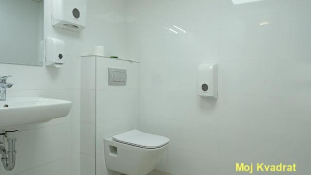 Poslovni prostor, Izdavanje, 1000m2, Savski trg - Pristanište, Savski venac, Karađorđeva