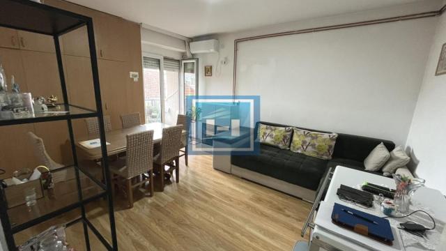 Stan, Trosoban, Prodaja, 65m2, Paraćin