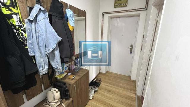 Stan, Trosoban, Prodaja, 65m2, Paraćin