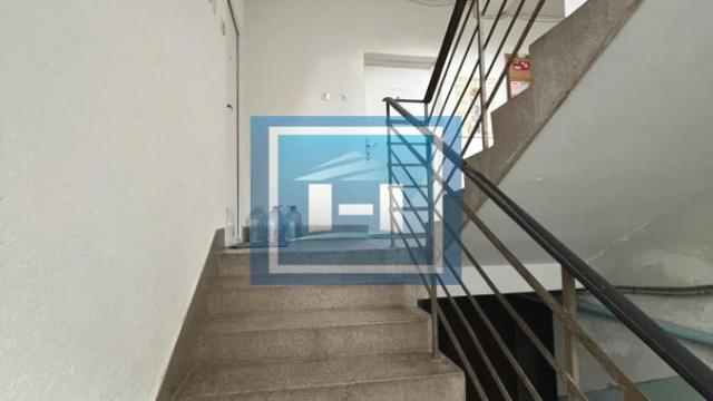 Stan, Trosoban, Prodaja, 65m2, Paraćin