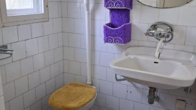 Kuća, Trosoban, Prodaja, 92m2, Kertvaroš, Gradska lokacija, Vladimira Majakovskog