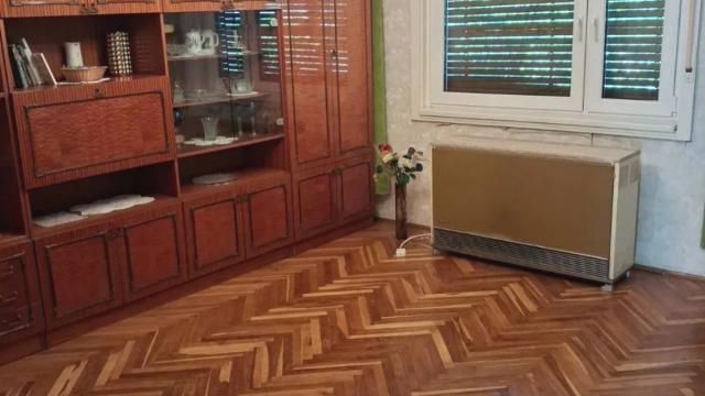 Kuća, Trosoban, Prodaja, 92m2, Kertvaroš, Gradska lokacija, Vladimira Majakovskog