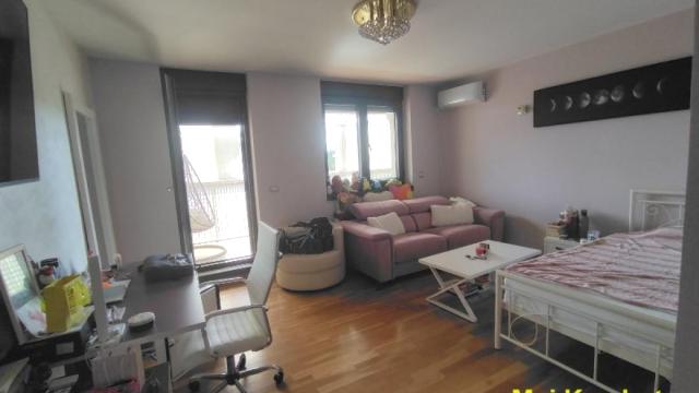 Kuća, Prodaja, 520m2, Mirijevo, Zvezdara, Beograd