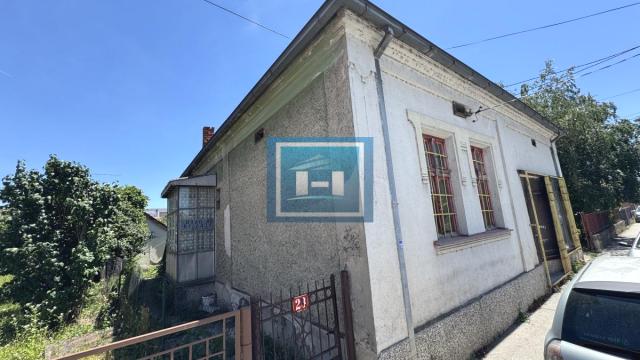 Kuća, Jednosoban, Prodaja, 104m2, Gradska lokacija, Ćuprija