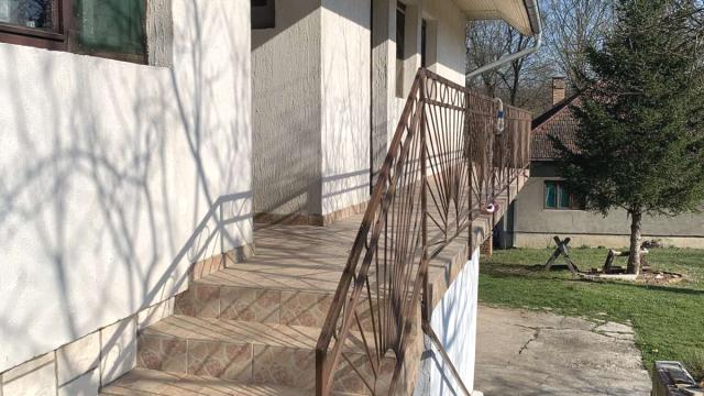 Kuća, Petosoban i veći, Prodaja, 200m2, Stepojevac, Lazarevac, Stepojevac