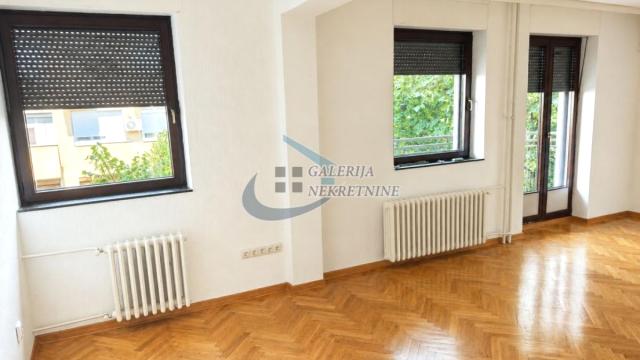Stan, četvorosoban, Izdavanje, 97m2, Gundulićev venac, Stari grad, Gundulićev venac