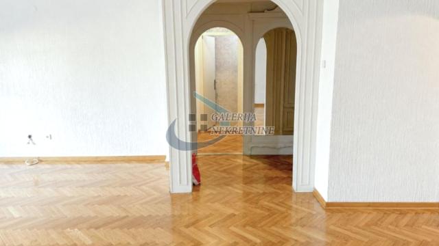 Stan, četvorosoban, Izdavanje, 97m2, Gundulićev venac, Stari grad, Gundulićev venac
