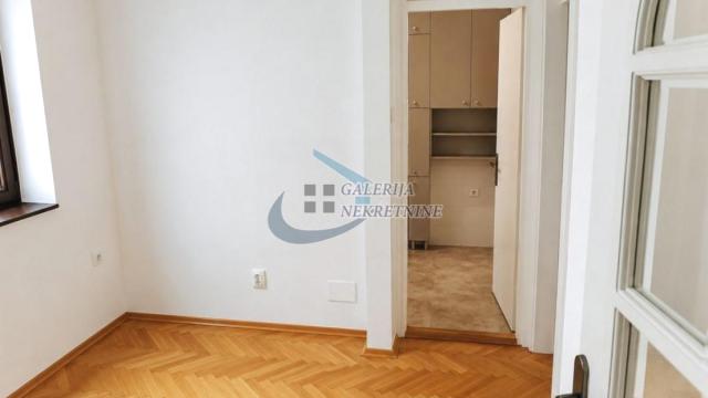 Stan, četvorosoban, Izdavanje, 97m2, Gundulićev venac, Stari grad, Gundulićev venac