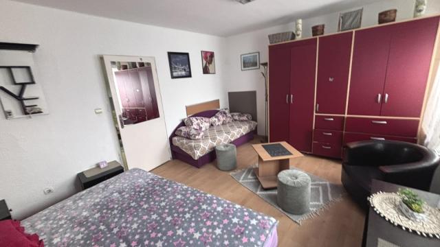 Stan, Dvosoban, Izdavanje, 60m2, Trise Klacerovica