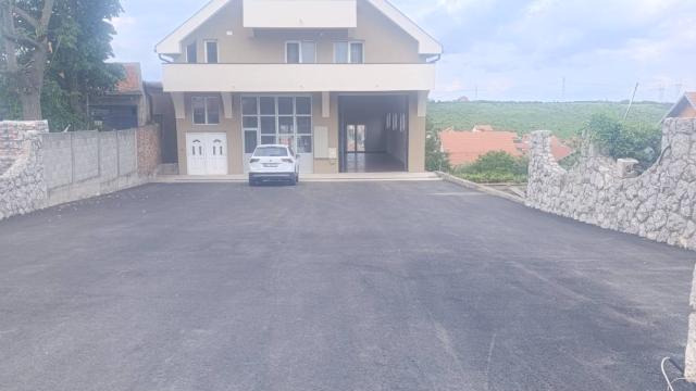 Poslovni prostor, Dvosoban, Izdavanje, 160m2, Kaludjerica, Grocka, Bulevar Revolucije 27b