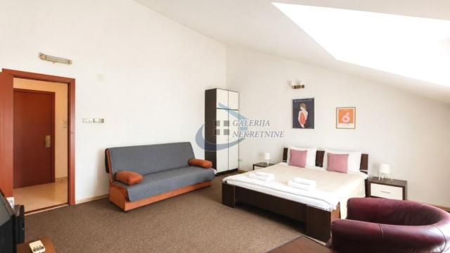 Stan, Garsonjera, Prodaja, 33m2, Autokomanda, Voždovac, Bulevar oslobođenja