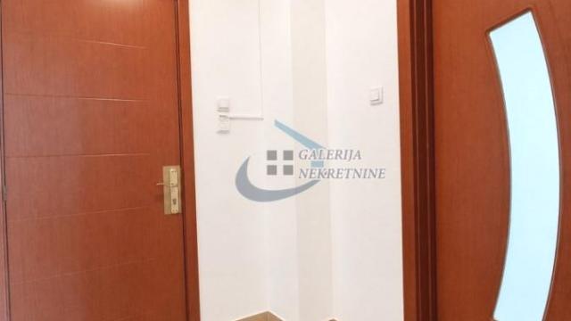 Stan, Garsonjera, Prodaja, 33m2, Autokomanda, Voždovac, Bulevar oslobođenja
