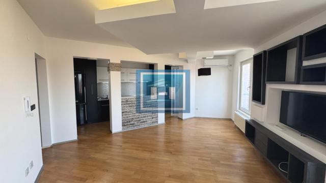 Stan, Trosoban, Prodaja, 82m2, Centar, Gradska lokacija, Jagodina