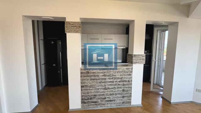 Stan, Trosoban, Prodaja, 82m2, Centar, Gradska lokacija, Jagodina