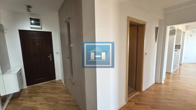Stan, Trosoban, Prodaja, 82m2, Centar, Gradska lokacija, Jagodina