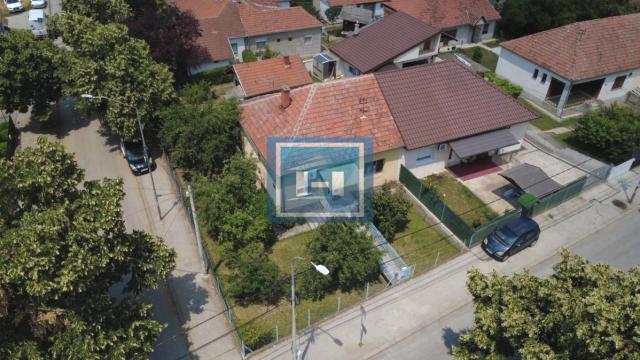 Kuća, Trosoban, Prodaja, 108m2, Centar, Gradska lokacija, Jagodina