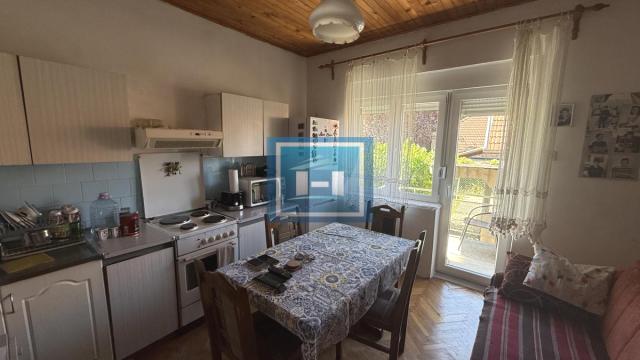 Kuća, Trosoban, Prodaja, 108m2, Centar, Gradska lokacija, Jagodina