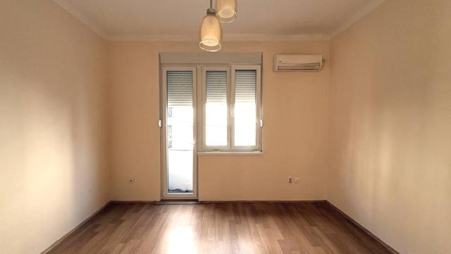 Stan, Dvoiposoban, Izdavanje, 60m2, Primorska