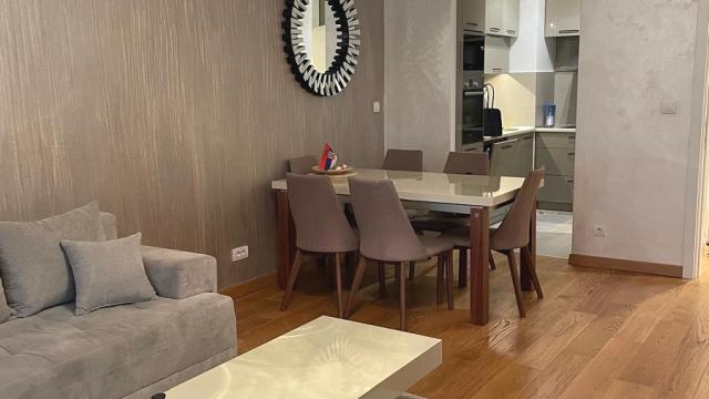 Stan, Trosoban, Izdavanje, 67m2, Uroša Martinovića