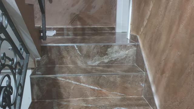 Kuća, Petosoban i veći, Prodaja, 150m2, Izletnicka