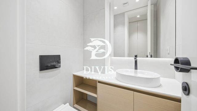 Stan, Trosoban, Izdavanje, 120m2, Andrićev venac