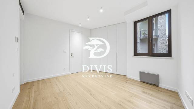 Stan, Trosoban, Izdavanje, 120m2, Andrićev venac