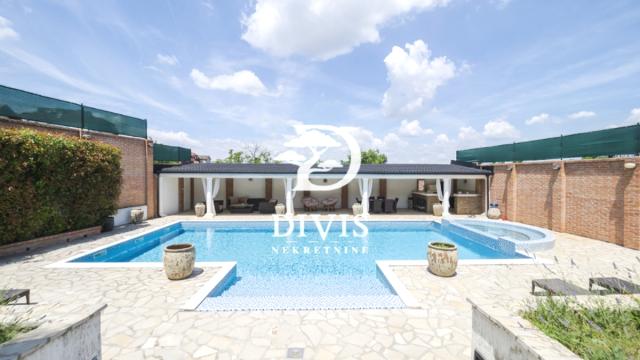Kuća, Petosoban i veći, Izdavanje, 720m2, Draginje Adamović