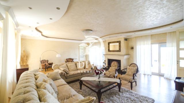 Kuća, Petosoban i veći, Izdavanje, 720m2, Draginje Adamović