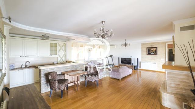 Kuća, Petosoban i veći, Izdavanje, 720m2, Draginje Adamović