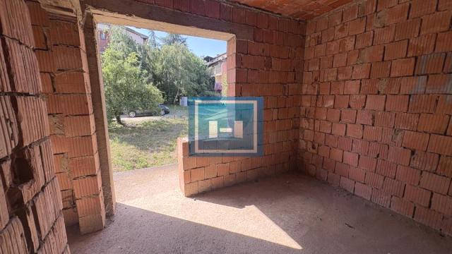 Kuća, Prodaja, 300m2, Budžino brdo, Gradska lokacija, Jagodina
